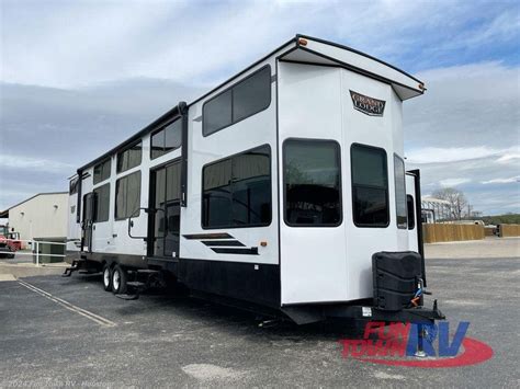 View New & Used Forest River Wildwood Grand Lodge RVs for。